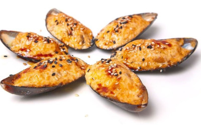 Запечённые острые мидии в панцире 6 шт.